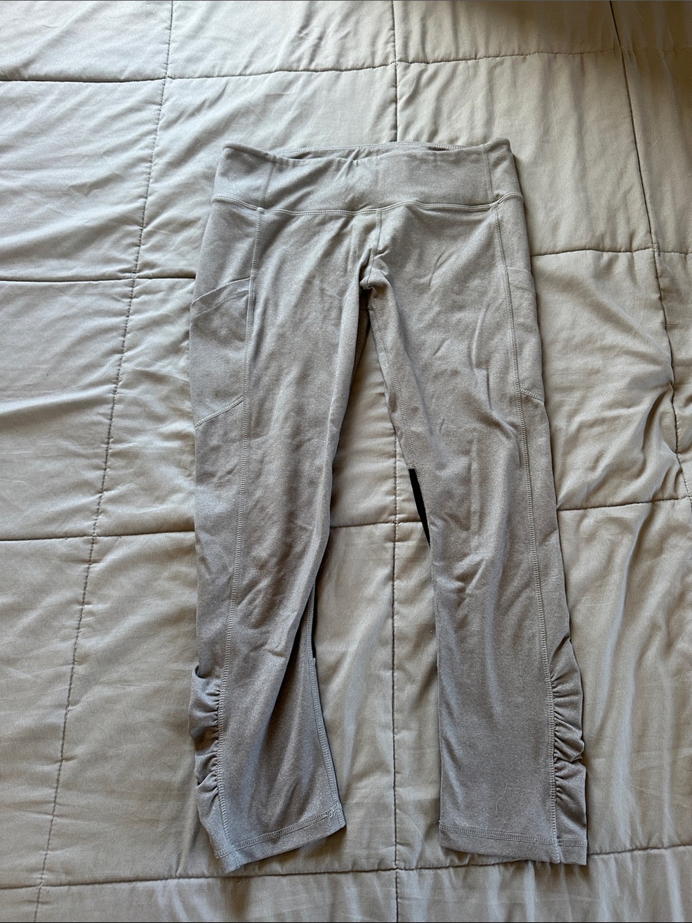 Lululemon Leggings with Side Pocket